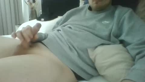 Snapshot of geilegozer123 chatting on October 23, 1:43 pm geilegozer123 online show from October 23, 1:43 pm