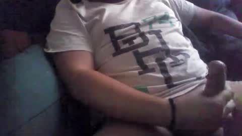 Snapshot of geiser091 chatting on September 11, 7:41 am geiser091 online show from September 11, 7:41 am