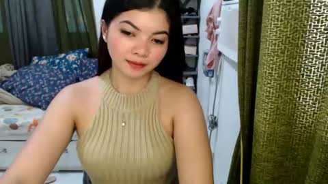 Snapshot of gel_lllluxry chatting on July 3, 11:22 pm gel_lllluxry online show from July 3, 11:22 pm