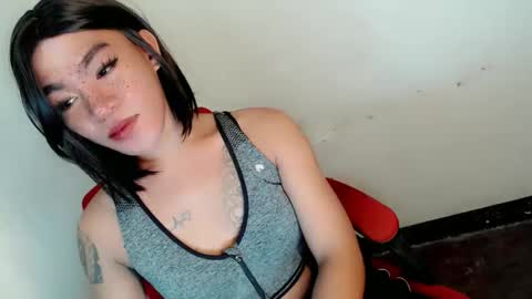 Snapshot of gelluxxx chatting on June 8, 4:13 am gelo online show from June 8, 4:13 am