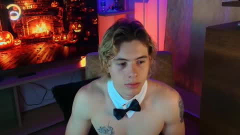 Snapshot of gemdominus chatting on October 30, 3:57 pm Gem Dominus online show from October 30, 3:57 pm