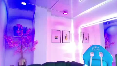 Snapshot of gemma_bellini chatting on May 16, 7:56 pm Gemma online show from May 16, 7:56 pm