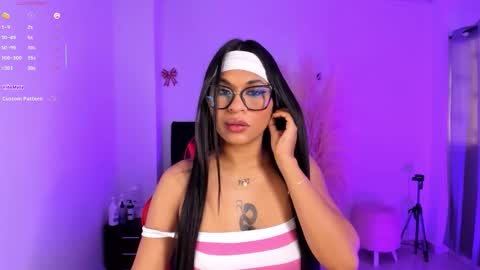 Snapshot of gemma_rose_ chatting on January 11, 2:00 pm online show from January 11, 2:00 pm