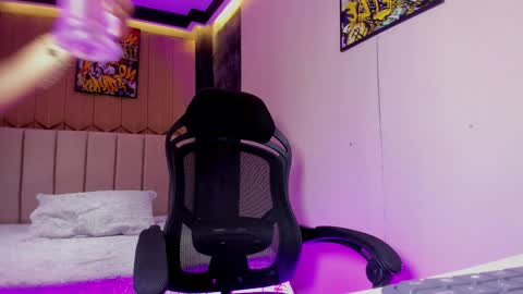 gemmabrown_ online show from March 11, 4:24 pm