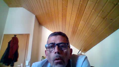 Gen online show from May 9, 12:32 pm