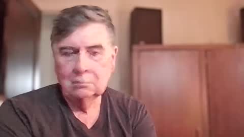 Snapshot of geneox chatting on March 3, 8:43 pm GeneOx online show from March 3, 8:43 pm