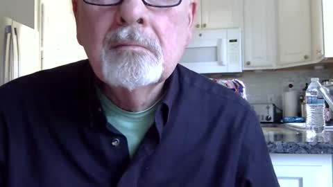 Snapshot of geneox chatting on October 28, 8:11 pm GeneOx online show from October 28, 8:11 pm