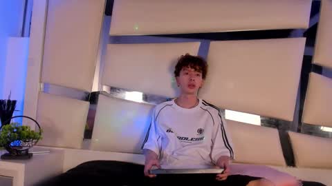 Genesis online show from November 21, 4:44 am