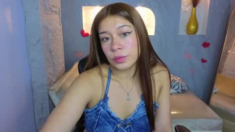 Snapshot of genesis_b_ chatting on July 13, 8:00 pm genesis_b_ online show from July 13, 8:00 pm