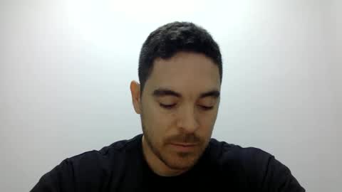 Snapshot of genesis_wb chatting on December 10, 12:39 am genesis_wb online show from December 10, 12:39 am
