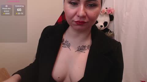 Snapshot of genesisgems11_ chatting on January 18, 4:04 am Genesis online show from January 18, 4:04 am