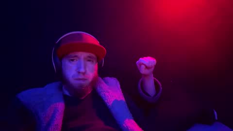 genitalwars online show from November 24, 7:41 am