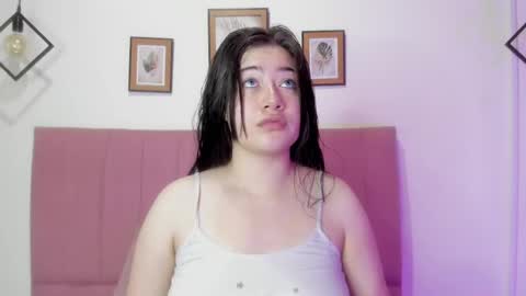 Snapshot of gennesis_love chatting on September 28, 1:00 am Sofia online show from September 28, 1:00 am