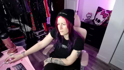 Genny Rock   and  online show from October 26, 12:38 am