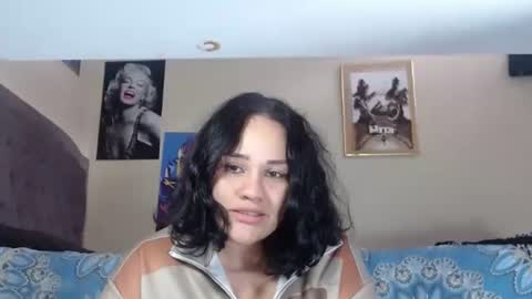 gensesisex online show from February 2, 5:44 pm