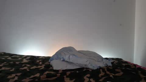 gensexy777 online show from February 5, 7:40 pm