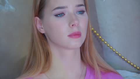 GentleRossi online show from December 18, 2:21 am