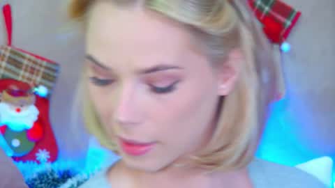 GentleRossi online show from December 17, 1:39 pm