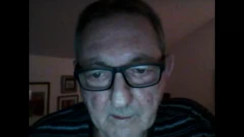 Snapshot of georg1412 chatting on February 27, 6:41 pm georg1412 online show from February 27, 6:41 pm