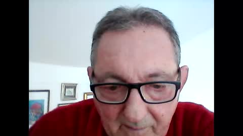 Snapshot of georg1412 chatting on March 2, 2:02 pm georg1412 online show from March 2, 2:02 pm