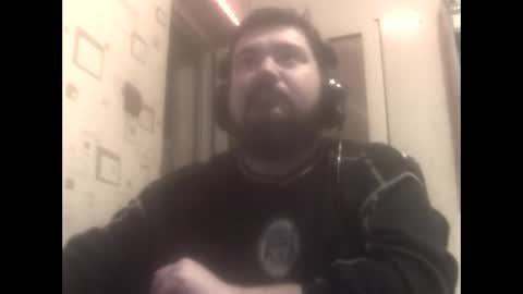 Snapshot of george84xxx chatting on December 19, 9:06 pm GeOOXXX online show from December 19, 9:06 pm