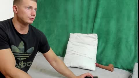 George my Fansly  online show from January 2, 4:24 pm