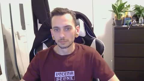 Snapshot of georgek0011 chatting on November 28, 7:27 pm georgek0011 online show from November 28, 7:27 pm