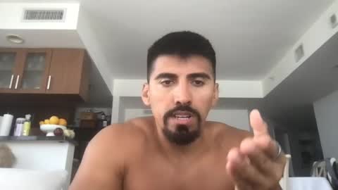 Snapshot of georgelopezfit chatting on July 20, 6:32 pm georgelopezfit online show from July 20, 6:32 pm