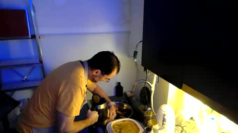 georgempt online show from January 9, 2:11 am