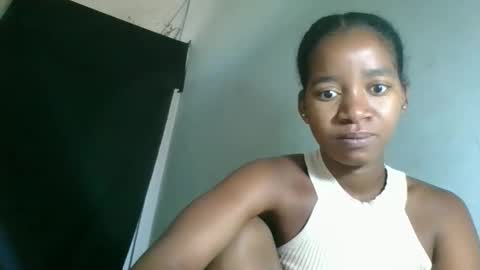 georgette981 online show from February 8, 7:45 am