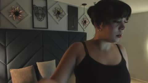 Snapshot of georgina_sensuelle chatting on April 18, 10:41 am Georgina online show from April 18, 10:41 am
