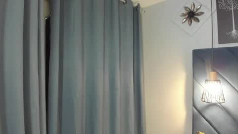 Snapshot of georgina_sensuelle chatting on April 30, 10:43 am Georgina online show from April 30, 10:43 am