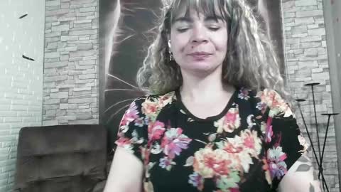 Georgina  online show from December 22, 11:00 am