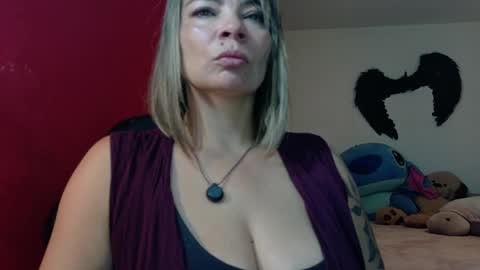 Snapshot of georginadoll1 chatting on June 6, 10:14 pm Georgina online show from June 6, 10:14 pm