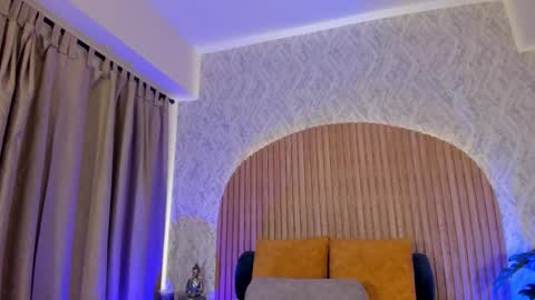 Kendal  online show from March 13, 3:51 pm