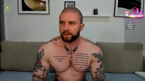 Snapshot of gerard_finbar chatting on September 11, 5:29 am Gerard Finbar online show from September 11, 5:29 am