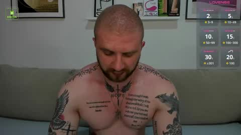 Snapshot of gerard_finbar chatting on May 22, 5:25 am Gerard Finbar online show from May 22, 5:25 am