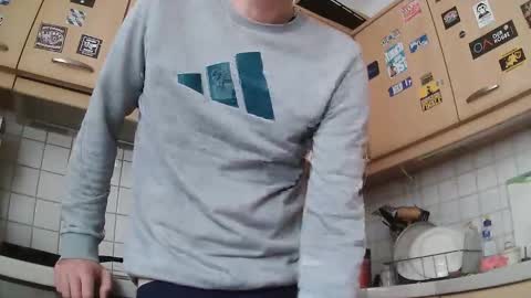 germanbigbln online show from December 14, 12:32 pm