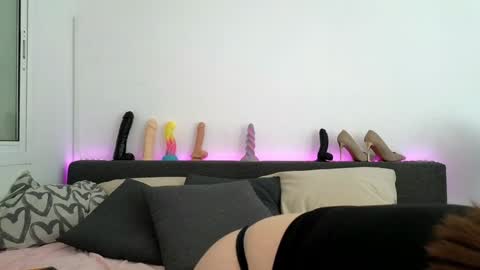 Nadine online show from February 3, 5:14 pm