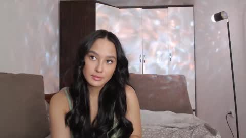 Snapshot of germiona_shine chatting on March 5, 8:54 am Germiona online show from March 5, 8:54 am