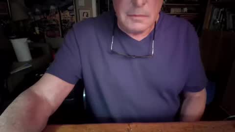 Snapshot of gerrardjj chatting on April 27, 10:52 pm Jason online show from April 27, 10:52 pm