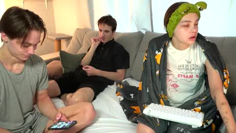 Jean and Isa couple Van online show from February 23, 5:12 am