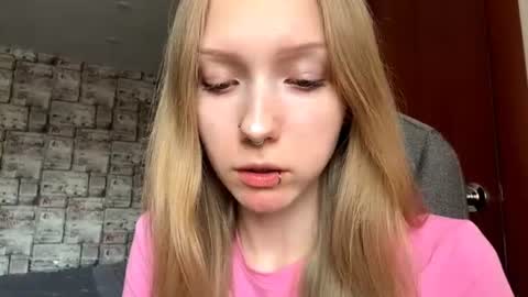 Sophie online show from July 16, 7:14 am