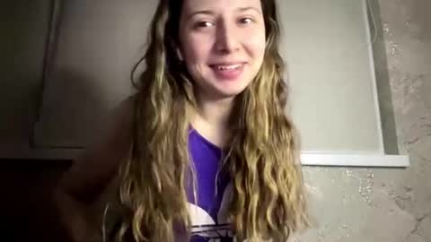 Diana online show from December 15, 2:54 pm