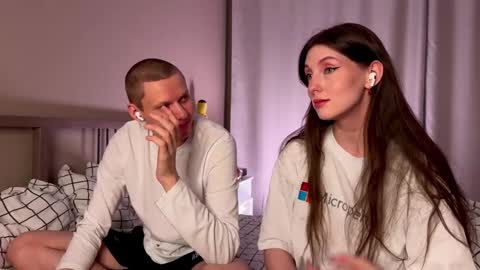 Liz and Mark online show from December 11, 7:36 pm