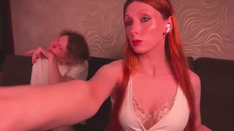 Snapshot of gethigh_ chatting on July 20, 3:03 pm Liz and Mark online show from July 20, 3:03 pm