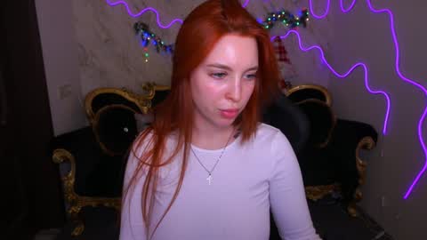 Snapshot of gfoxie chatting on December 19, 1:51 pm Ur Foxie online show from December 19, 1:51 pm