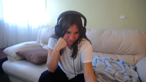 Snapshot of ggemas chatting on February 8, 1:54 pm ggemas online show from February 8, 1:54 pm