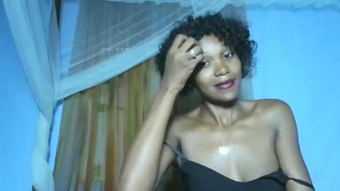 gggloria online show from December 19, 6:20 am