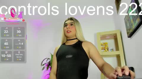 Snapshot of ghadats chatting on September 14, 1:49 am L A U R A online show from September 14, 1:49 am